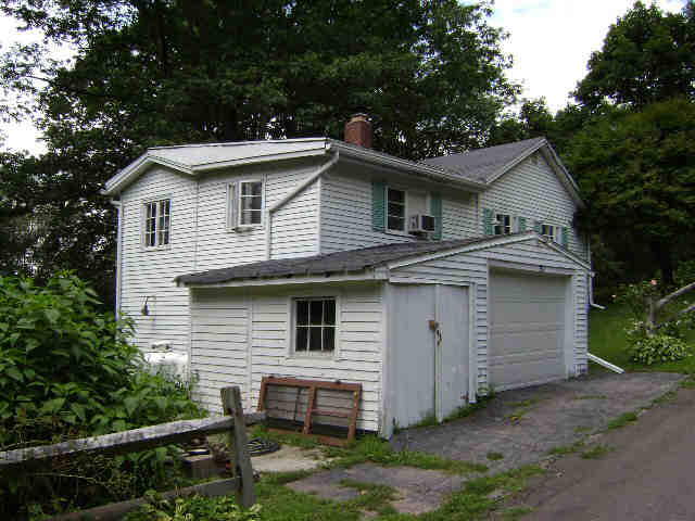 Building photograph for 39 RIDGE RD